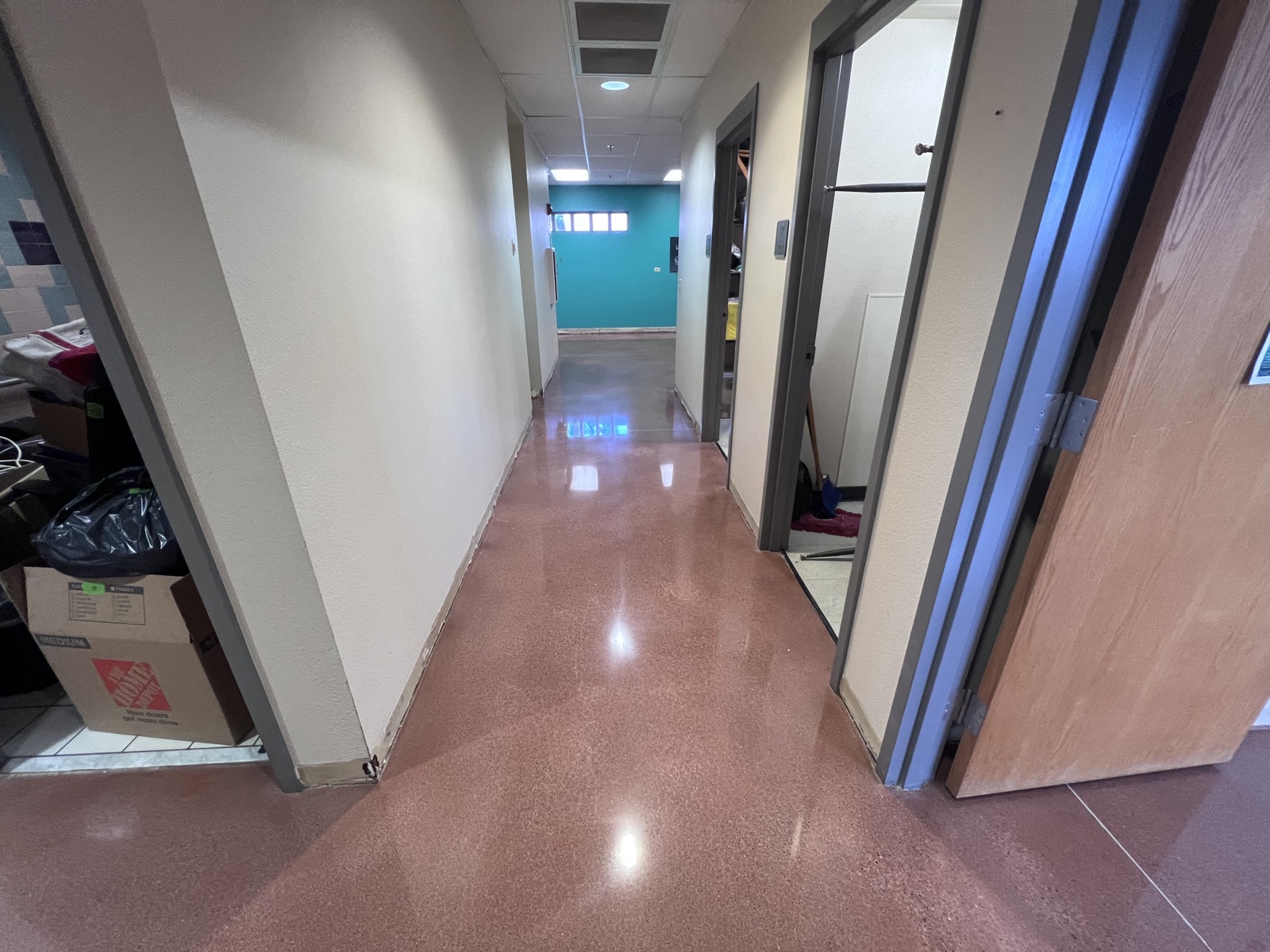 Resinous flake corridor floor in a Chandler-area facility